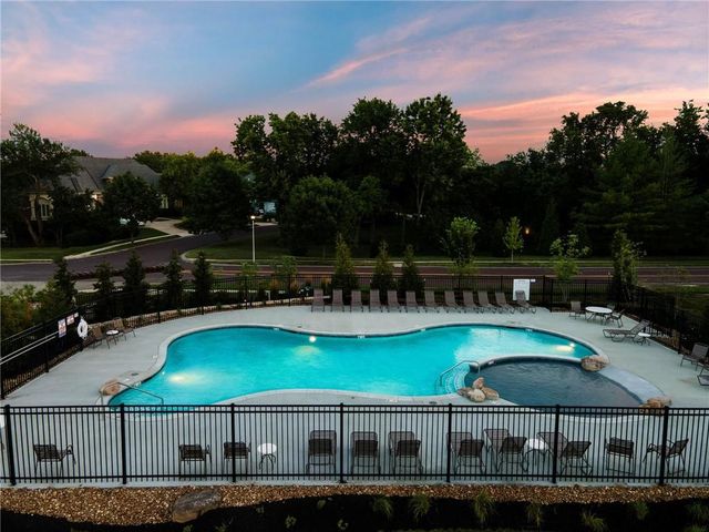 13845 Westgate Street, Overland Park, KS 66221