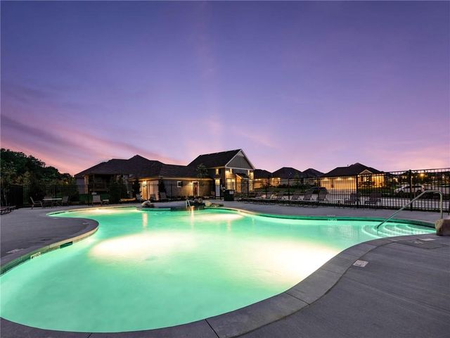 13845 Westgate Street, Overland Park, KS 66221