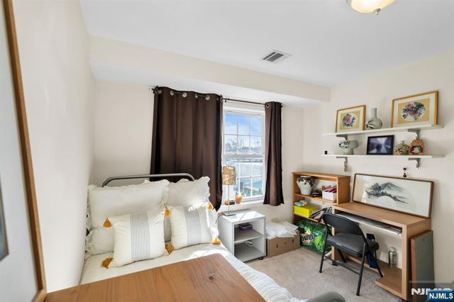 241 Union Street 302, Hackensack, NJ 07601