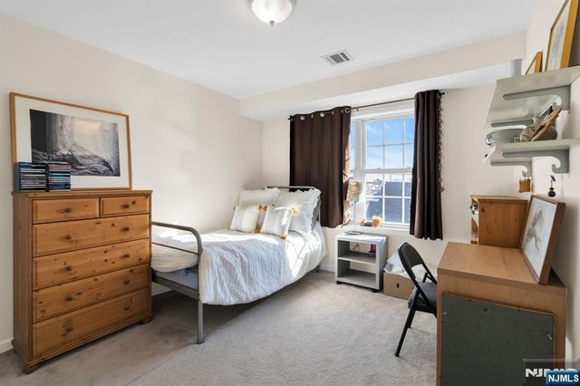 241 Union Street 302, Hackensack, NJ 07601
