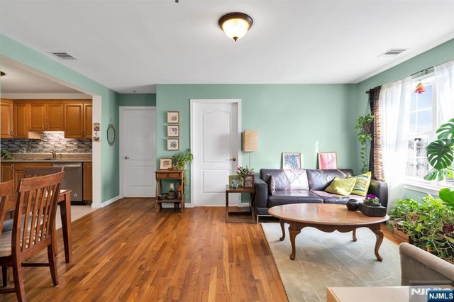 241 Union Street 302, Hackensack, NJ 07601