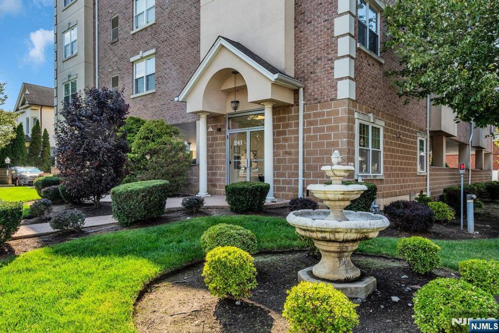 241 Union Street 302, Hackensack, NJ 07601