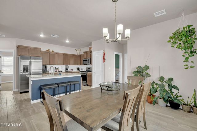 353 DESERTS Drive, Socorro, TX 79927