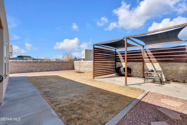 353 DESERTS Drive, Socorro, TX 79927