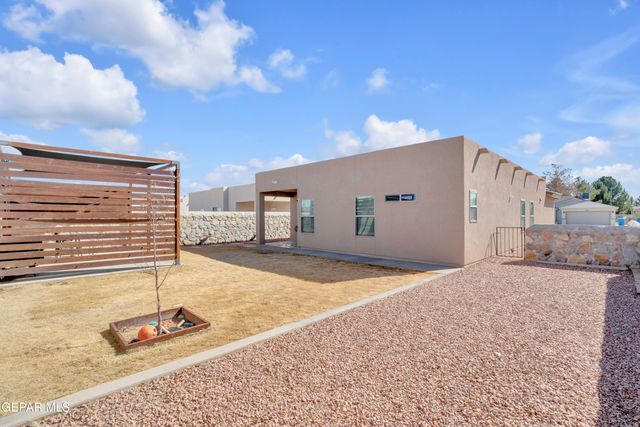 353 DESERTS Drive, Socorro, TX 79927