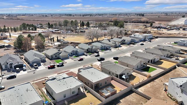 353 DESERTS Drive, Socorro, TX 79927