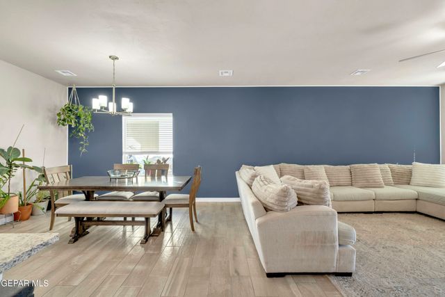 353 DESERTS Drive, Socorro, TX 79927