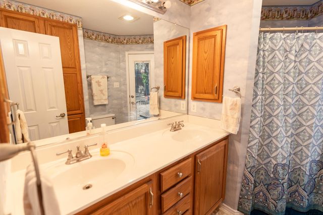 111 Kings James Road, Scroggins, TX 75480