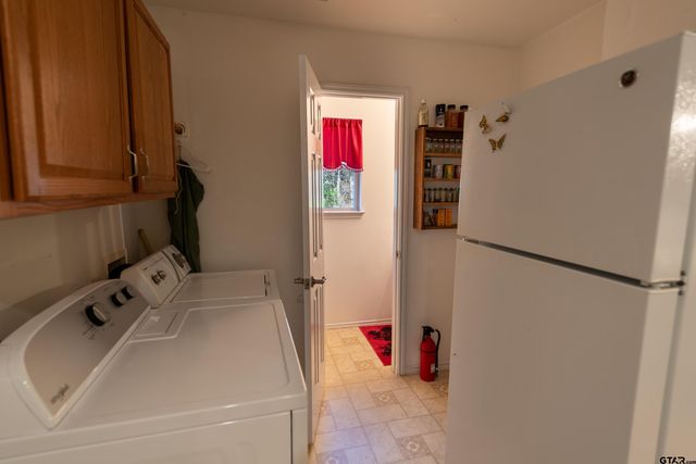 111 Kings James Road, Scroggins, TX 75480