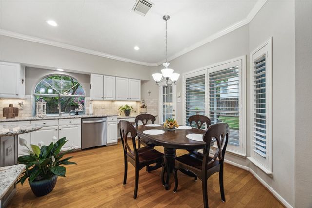 1242 Fawn Valley Drive, League City, TX 77573