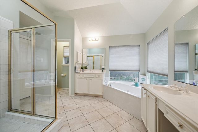 1242 Fawn Valley Drive, League City, TX 77573