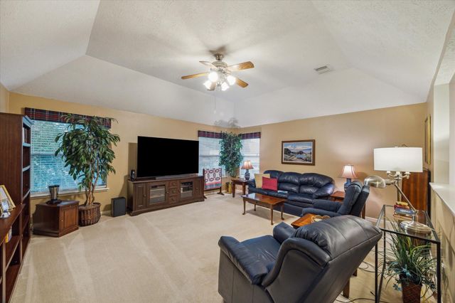 1242 Fawn Valley Drive, League City, TX 77573