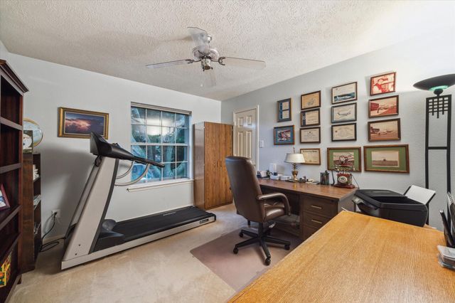 1242 Fawn Valley Drive, League City, TX 77573