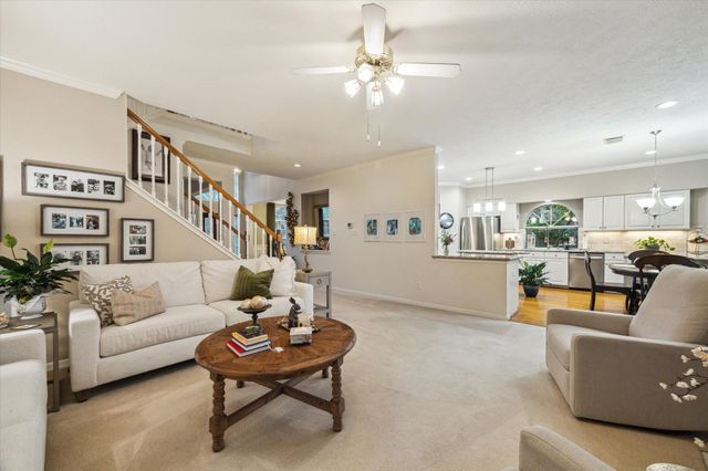 1242 Fawn Valley Drive, League City, TX 77573