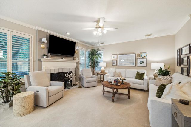 1242 Fawn Valley Drive, League City, TX 77573