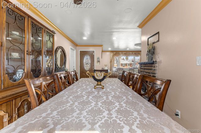 7351 N Gulley Road, Dearborn Heights, MI 48127