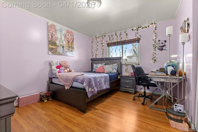 7351 N Gulley Road, Dearborn Heights, MI 48127