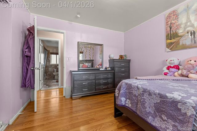 7351 N Gulley Road, Dearborn Heights, MI 48127