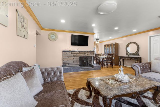 7351 N Gulley Road, Dearborn Heights, MI 48127