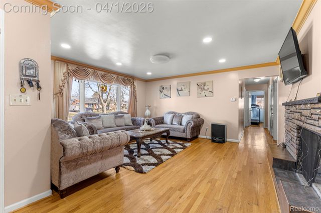 7351 N Gulley Road, Dearborn Heights, MI 48127