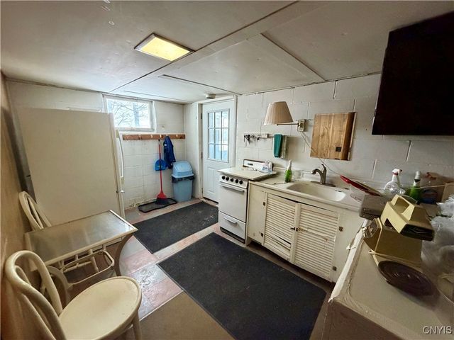 1839 Swift Road, Pompey, NY 13063