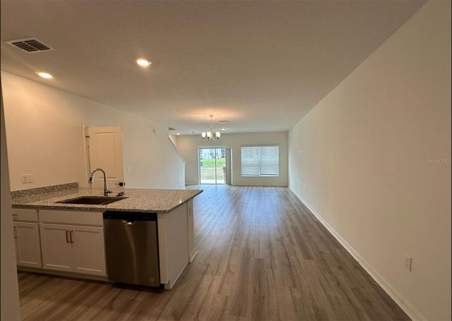 662 STONEY POINT CIRCLE, Davenport, FL 33896