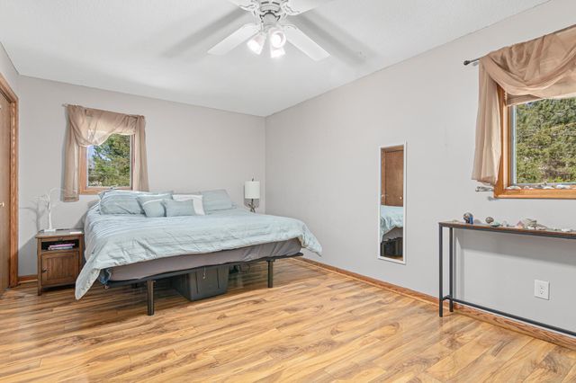 1069 Hunter Ridge, Hudson, WI 54016