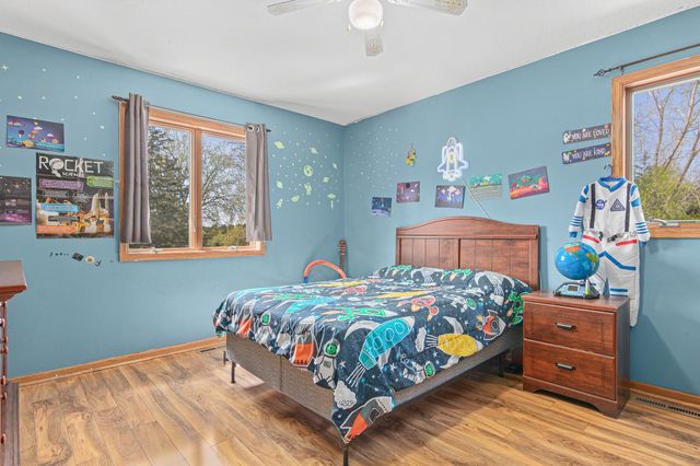 1069 Hunter Ridge, Hudson, WI 54016