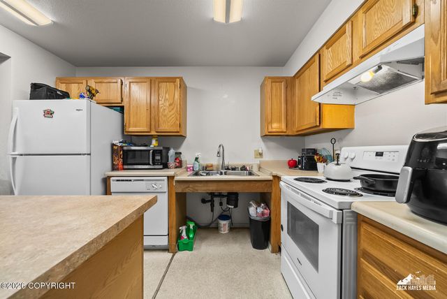 315 Barrow Street, Anchorage, AK 99501