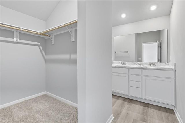 19443 Lincoln Street, Spring Hill, KS 66083