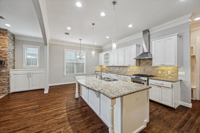 1115 Du Barry Lane, Houston, TX 77018