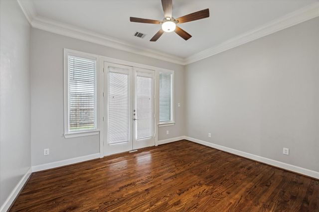 1115 Du Barry Lane, Houston, TX 77018