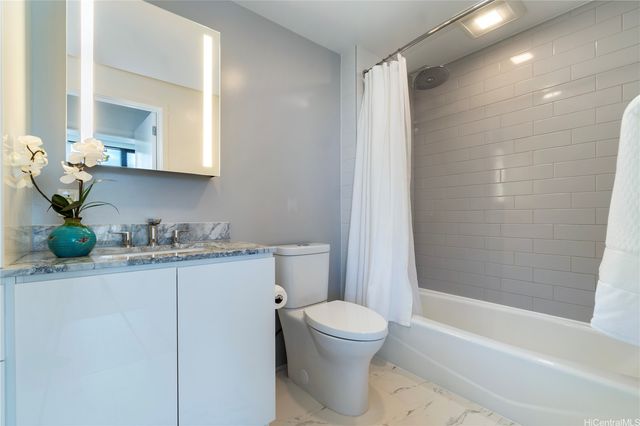 987 Queen Street 3714, Honolulu, HI 96814