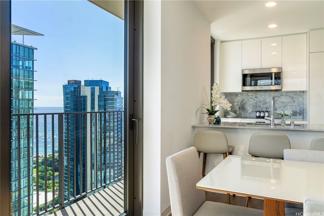 987 Queen Street 3714, Honolulu, HI 96814