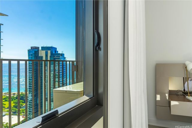 987 Queen Street 3714, Honolulu, HI 96814