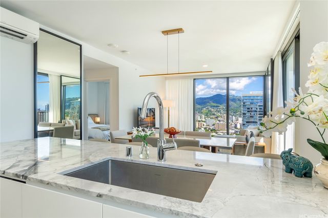 987 Queen Street 3714, Honolulu, HI 96814