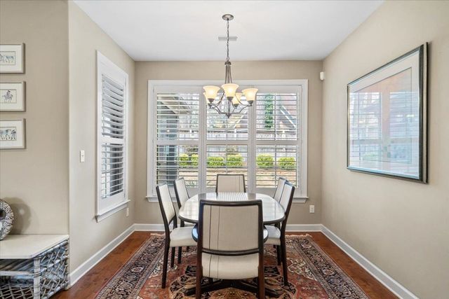 8556 WOODLAND ROSE CIR N, Memphis, TN 38016