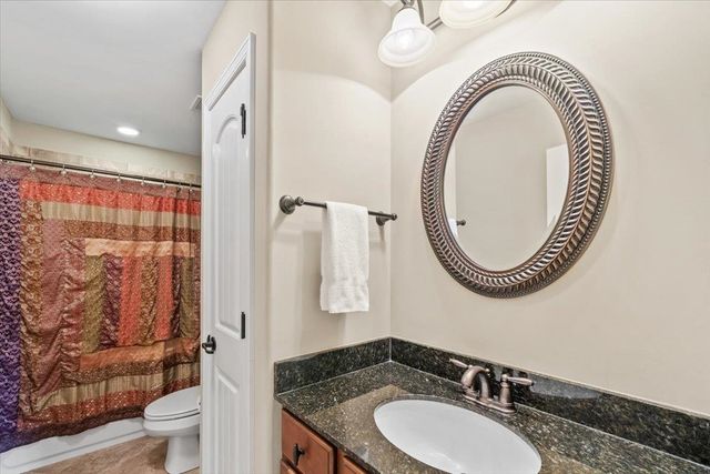 8556 WOODLAND ROSE CIR N, Memphis, TN 38016