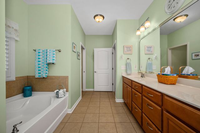 2457 Bridgeway St, Murfreesboro, TN 37128