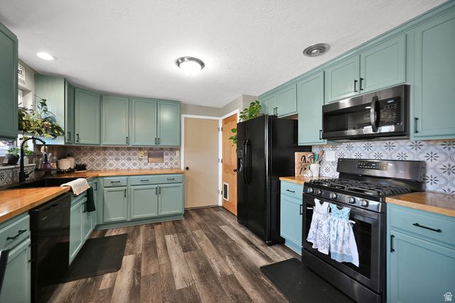 2798 N 700 E, North Ogden, UT 84414