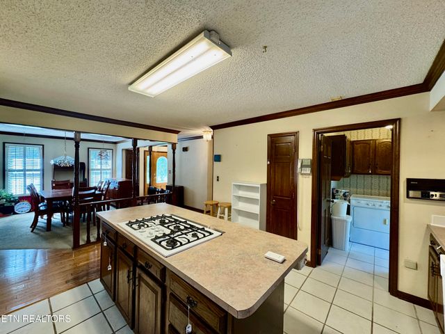 1230 Stonewall Jackson Drive, Dandridge, TN 37725