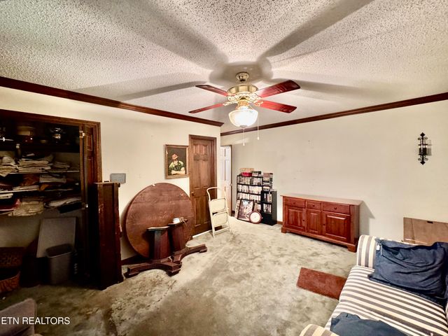 1230 Stonewall Jackson Drive, Dandridge, TN 37725