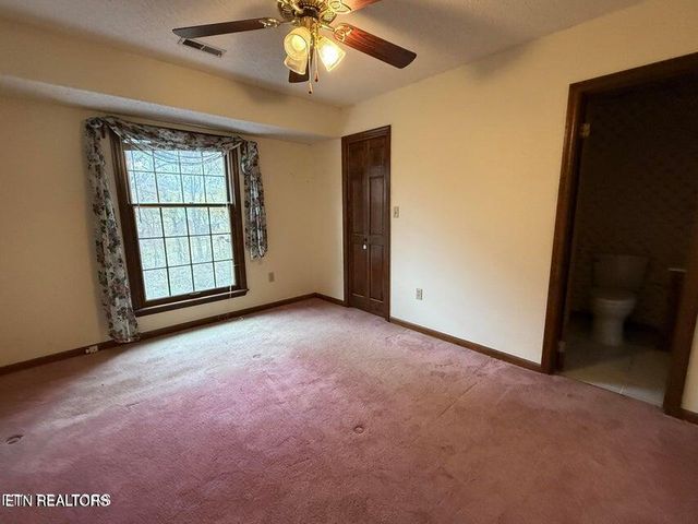 1230 Stonewall Jackson Drive, Dandridge, TN 37725