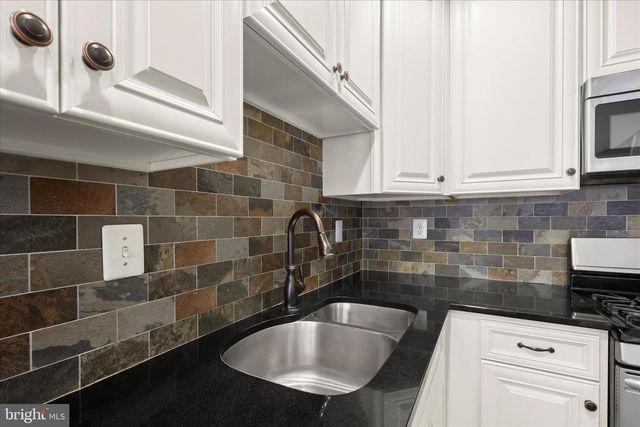 3000 KESWICK RD, Baltimore, MD 21211