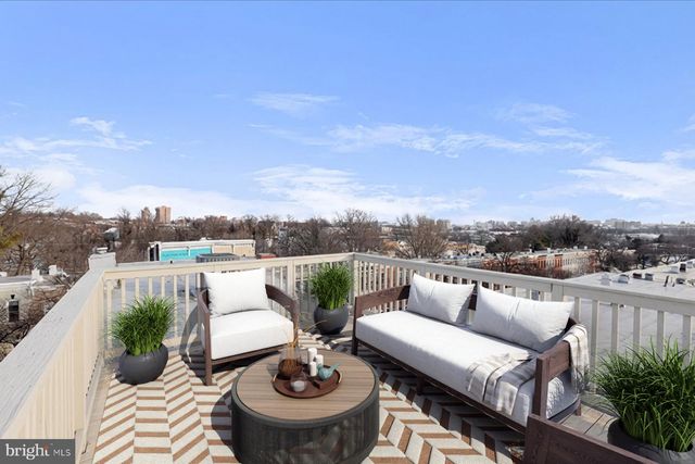 3000 KESWICK RD, Baltimore, MD 21211