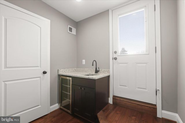 3000 KESWICK RD, Baltimore, MD 21211