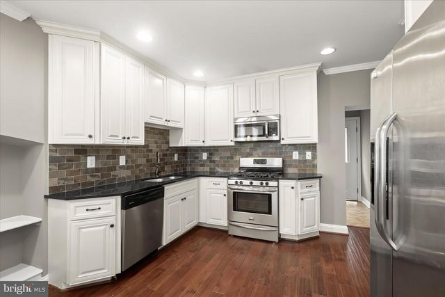 3000 KESWICK RD, Baltimore, MD 21211