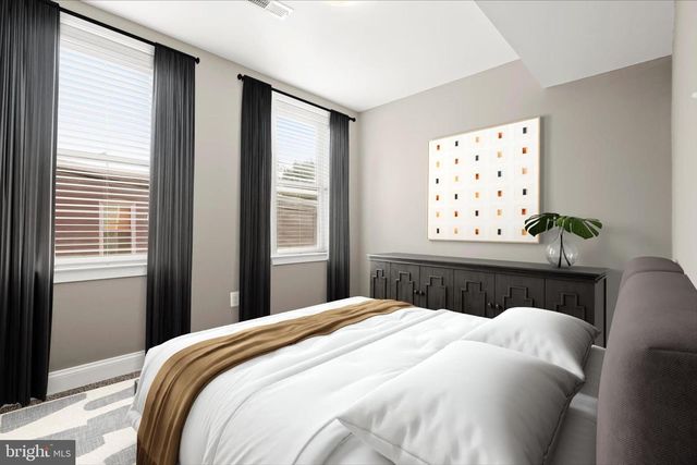 3000 KESWICK RD, Baltimore, MD 21211