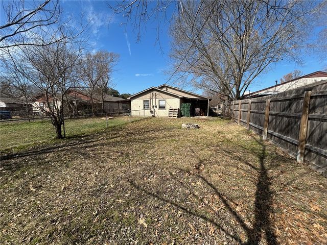 1504 Pine Ridge Drive A, College Station, TX 77840