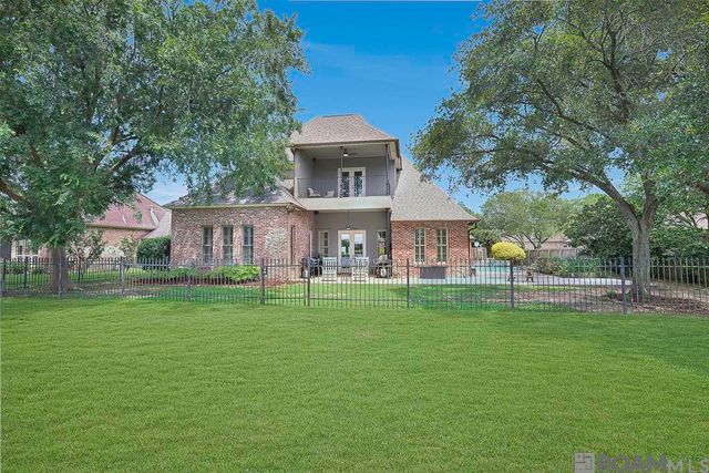 40136 Swan Cir, Gonzales, LA 70737